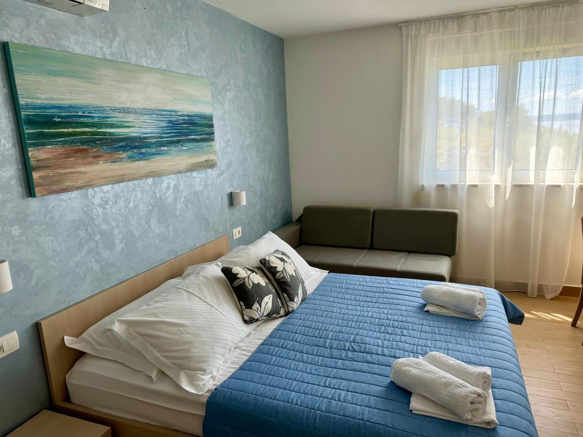 Waterfront Apartments - Тучепи Екстер'єр фото